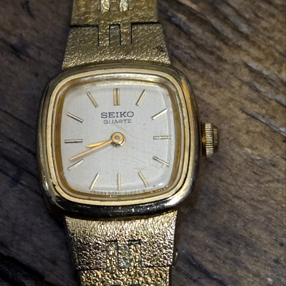 Seiko Gold-Tone Quartz Watch